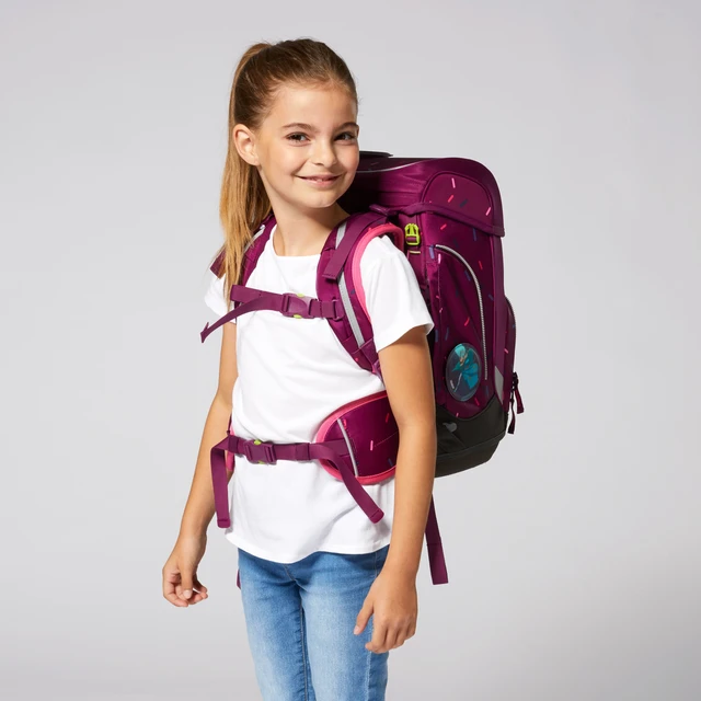 Schulranzen Ergobag Cubo 5teiliges Set - Der NussknackBär – Bild 3