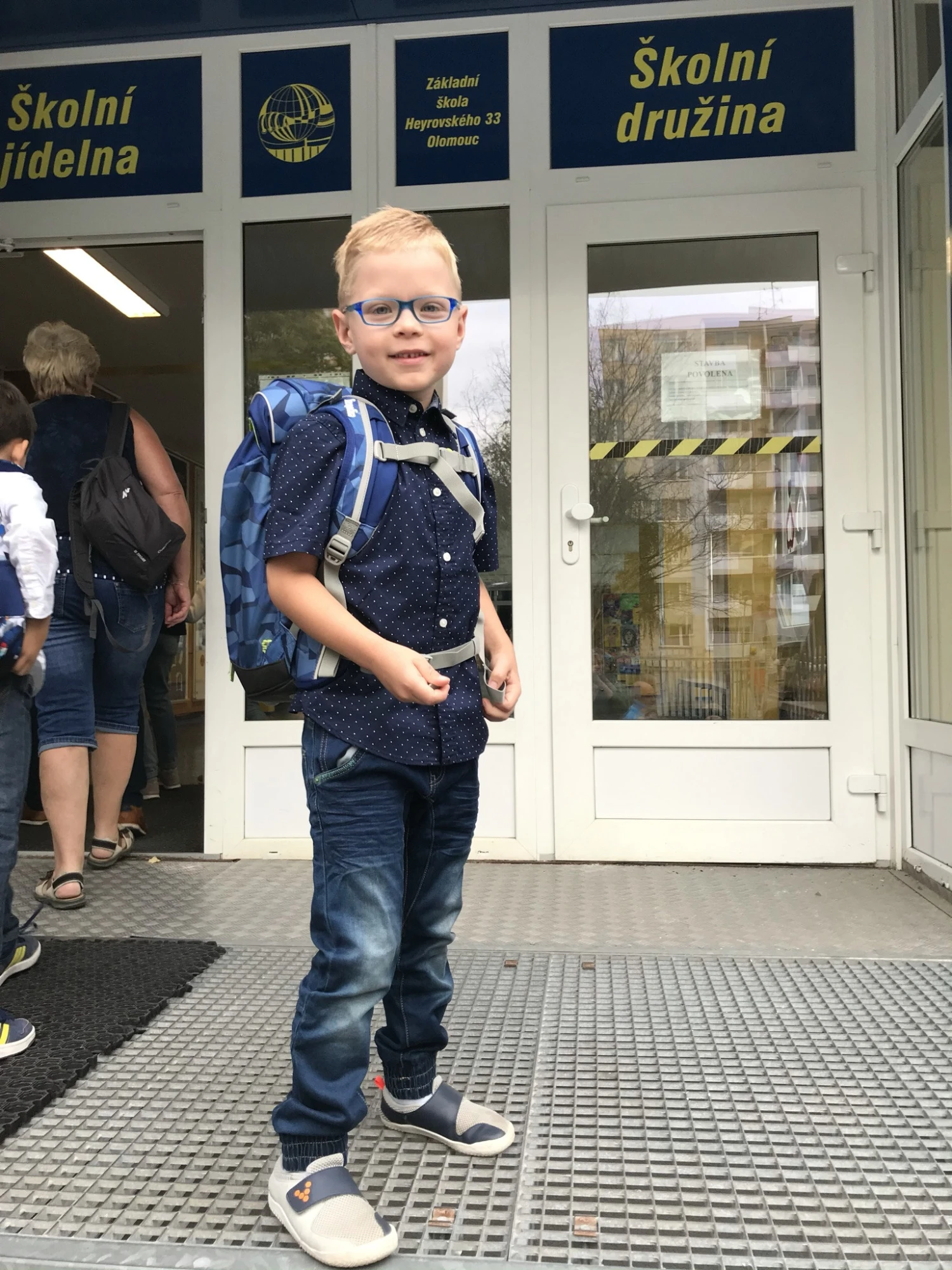 Schulranzen Ergobag Cubo 5teiliges Set - FallrückziehBär – Bild 9